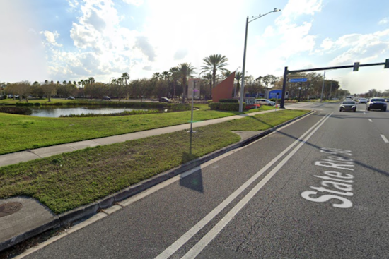 Driver Rescued from Submerged SUV in Ocoee Retention Pond Near Orlando Health Hospital