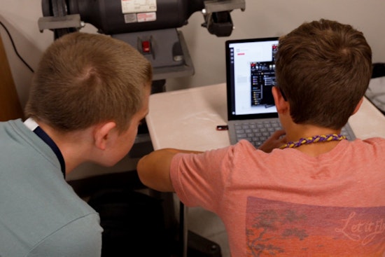 Duval County Schools Introduce Career Exploration in Middle School Curriculum