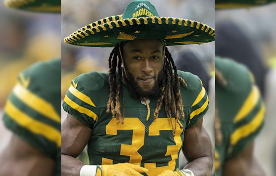 El Paso's Aaron Jones Secures $20M Extension with Minnesota Vikings After Stellar Season