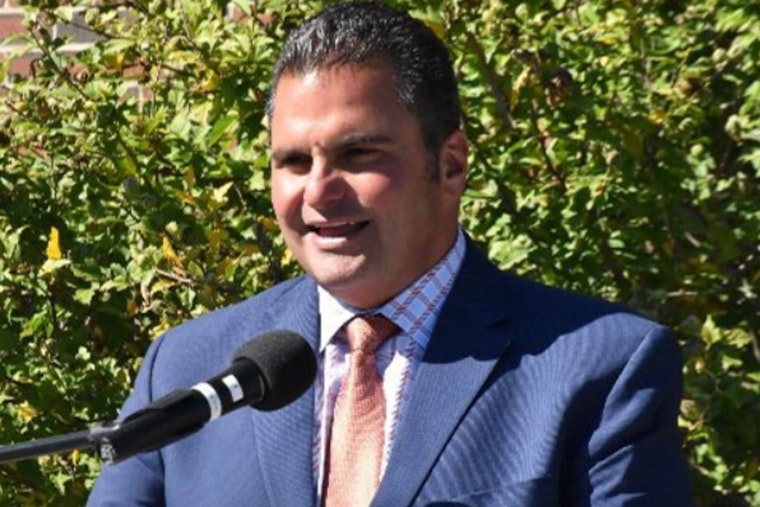 Everett City Council Votes No Confidence in Mayor DeMaria Over Alleged $180K Overpayment Scandal