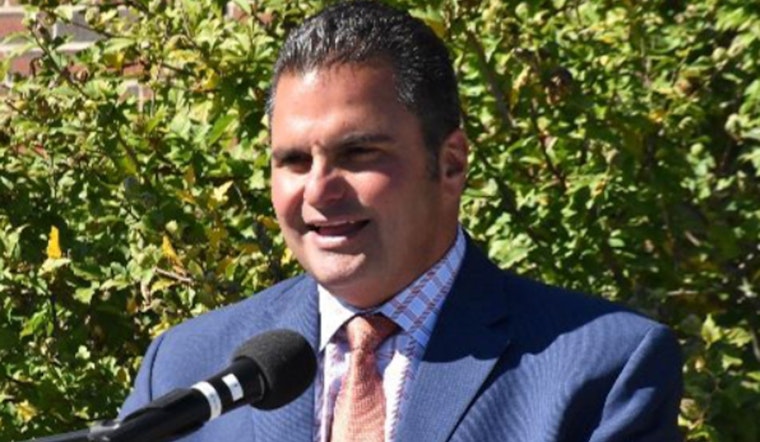 Everett City Council Votes No Confidence in Mayor DeMaria Over Alleged $180K Overpayment Scandal