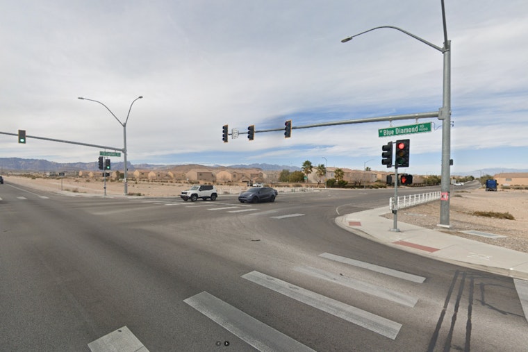 Expect Delays: Lane Closures on Blue Diamond Road Near Jones Boulevard for Nighttime Construction