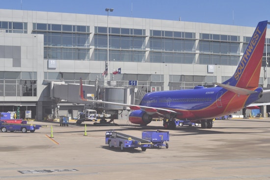 FAA Extends Ground Stop to Dallas Flights Headed to Austin Amid Staff Shortages
