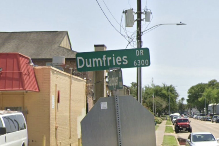 Fatal Shooting After Dispute in SW Houston, Suspect Sought by Police
