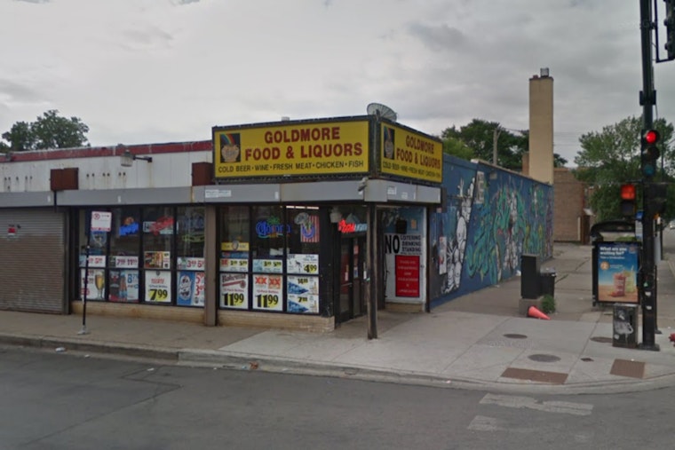 Five Injured in Shootout Following Dispute at Chicago Liquor Store; Woman Shooter in Custody