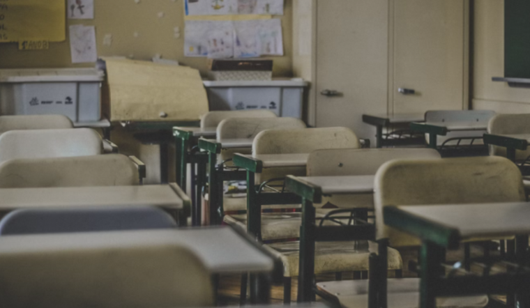 Florida Lawmakers Amend School Start Time Law, Offering Districts Flexibility Amidst Logistical Challenges