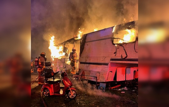 Fort Lauderdale Firefighters Extinguish Mobile Home Blaze in RV Park with No Injuries Reported