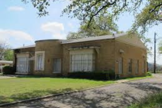 Fort Worth Honors Black Women's Fraternal Organization and Commercial Legacy with Landmark Designations