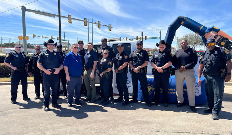 Fort Worth Police Officers Provide Free Gas to Nearly 70 Vehicles in Community-Building Effort