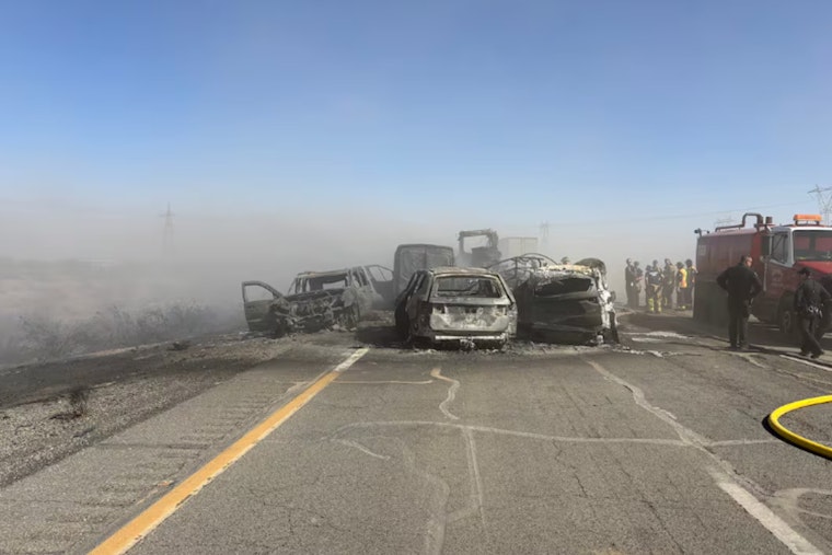 Four Dead, Several Injured in Fiery Multi-Vehicle Collision on I-10 Near Tonopah, Arizona