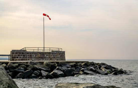 Gale Warning Issued for New York Harbor as Winds Surge, New Yorkers Advised to Proceed with Caution