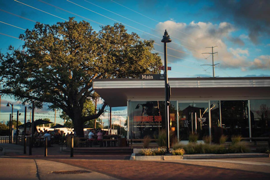 Garland Focuses on Revitalization to Overcome Economic Challenges, Partners with Kraft-Heinz for 200-Job Expansion
