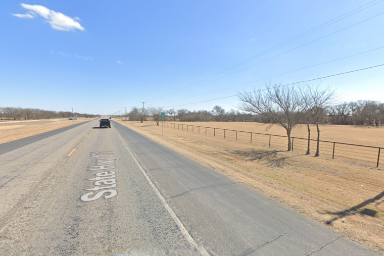 Godley Firefighters Quickly Extinguish Highway 171 Grass Fire, Ensuring Community Safety