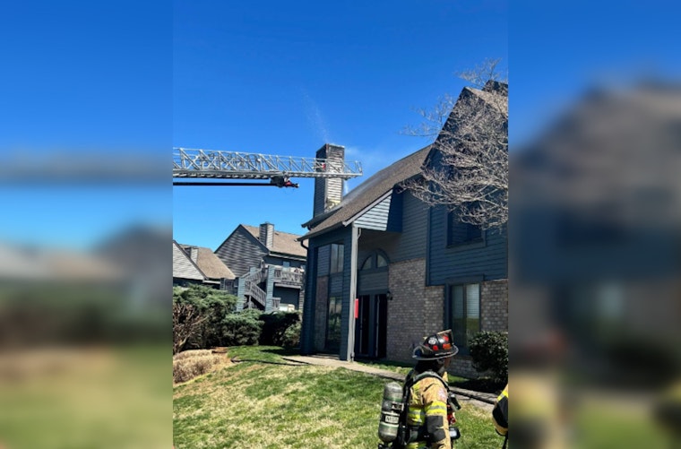 Hendersonville Fire Department Quickly Extinguishes Apartment Blaze, Prevents Injuries