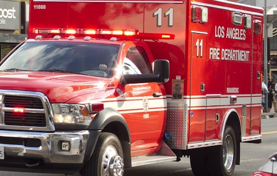High-Speed Hit-and-Run in North Hills Leaves 10 Vehicles Damaged, Suspects on the Run