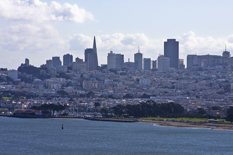 High Surf Advisory in Bay Area: San Francisco Braces for 35-Foot Waves and Beach Hazards