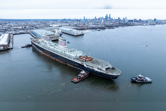 Historic SS United States Faces Uncertain Future, Preservationists Urge Trump to Intervene as New York Efforts Clash with Florida Reef Plans