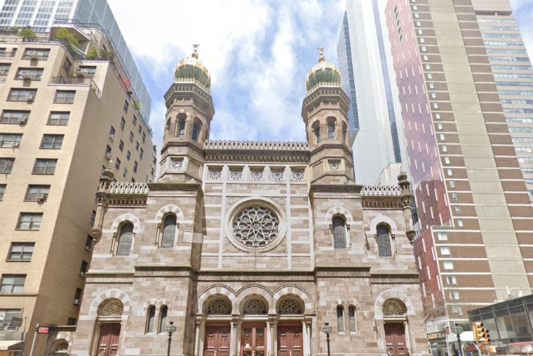 "Hitler Reincarnated" Suspect Charged in Horrific Manhattan Synagogue Threat