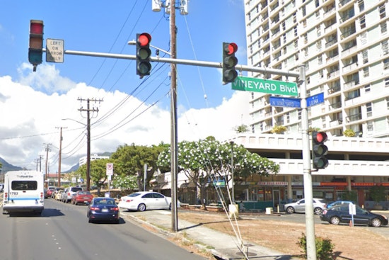 Honolulu Fire Department Swiftly Rescues Individual in Early Morning Vineyard Boulevard Crash