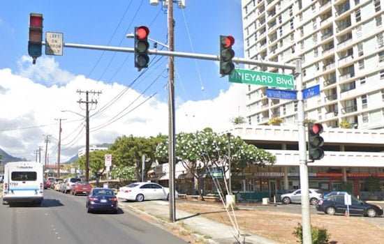 Honolulu Fire Department Swiftly Rescues Individual in Early Morning Vineyard Boulevard Crash