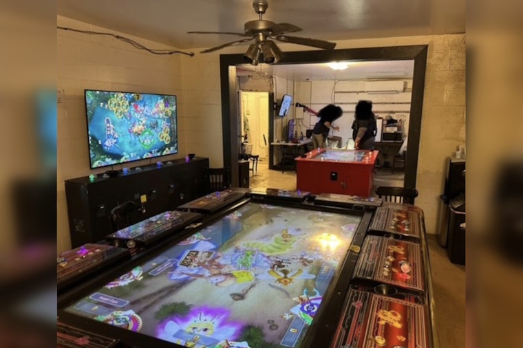 Honolulu Police Raid Illegal Gambling Den in McCully, Seize Machines and Cash