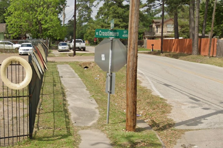 Houston Authorities Investigating Fatal Single-Vehicle Crash on East Crosstimbers Street