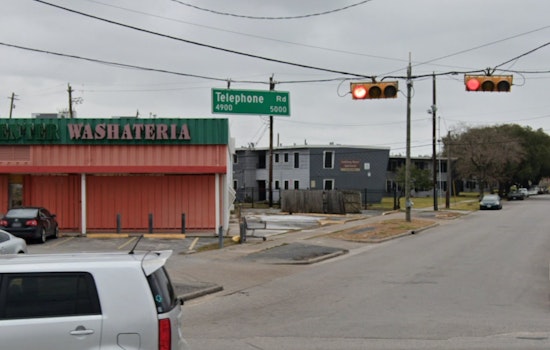 Houston Doorman Killed in Shooting Outside Latina's Bar, Police Seek Suspect