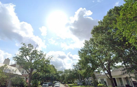 Houston Embraces Warm, Sunny Days Ahead with Slight Rain Chances, Dallas Braces for Potential Storms