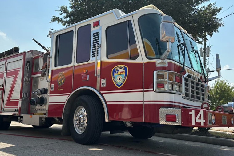 Houston Firefighters Quell Spring Branch North Apartment Blaze, No Injuries Reported