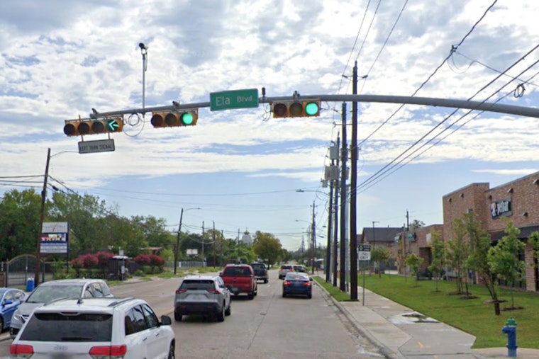 Houston Officers Avoid Severe Injury in North Loop Patrol Car Crash