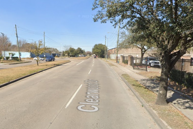 Houston Police Investigate Fatal Shooting of Jevon Clark on Clearwood Drive, Community Urged to Assist