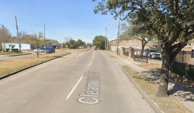 Houston Police Investigate Fatal Shooting of Jevon Clark on Clearwood Drive, Community Urged to Assist