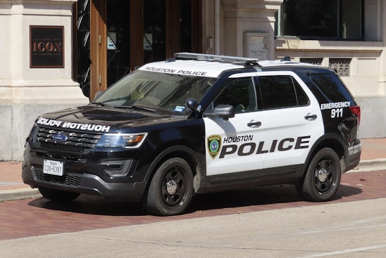 Houston Police Investigate Fatal Stabbing After Man Found in Car Crash on Maggie Street