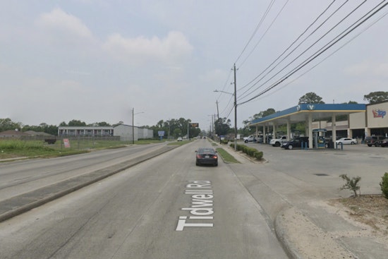 Houston Police Investigate Skeletal Remains Found in SUV on Vacant Lot at 5101 Tidwell Road