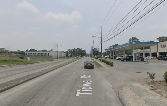 Houston Police Investigate Skeletal Remains Found in SUV on Vacant Lot at 5101 Tidwell Road