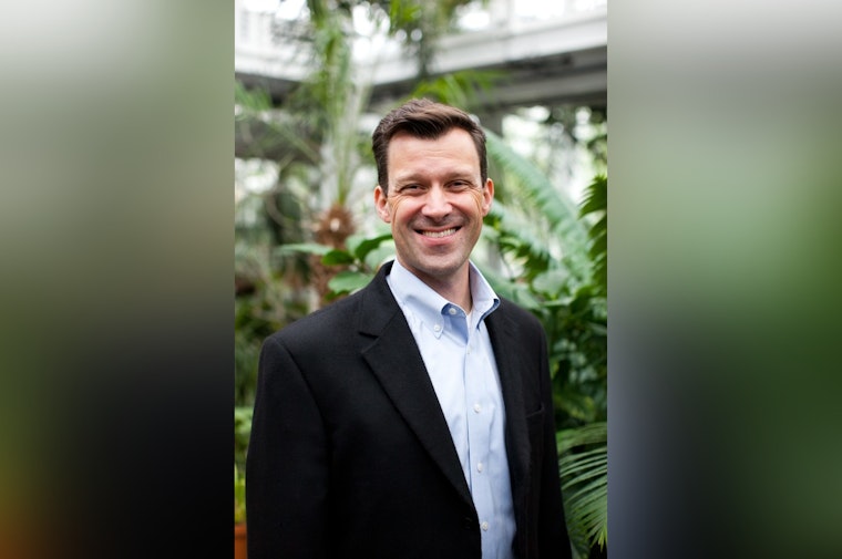Indianapolis Zoo President Bitten by Chimpanzee During Feeding at New Complex