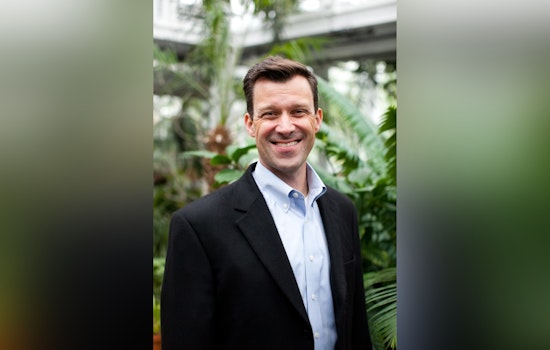 Indianapolis Zoo President Bitten by Chimpanzee During Feeding at New Complex