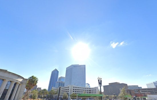 Jacksonville Awaits Sunny Days with Occasional Showers in Springtime Forecast