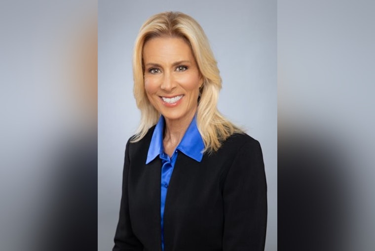 Jacksonville Faces Tension over Immigration Bill as Mayor Deegan Deliberates Amid State Pressure and Advocacy Pushback