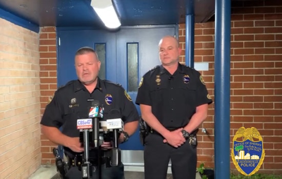 Jacksonville Man Fatally Shot by Police after Allegedly Assaulting Pregnant Girlfriend and Brandishing Gun