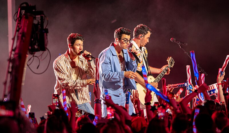 Jonas Brothers to Rock Knoxville with "Jonas20: Living the Dream" Tour at Thompson-Boling Arena