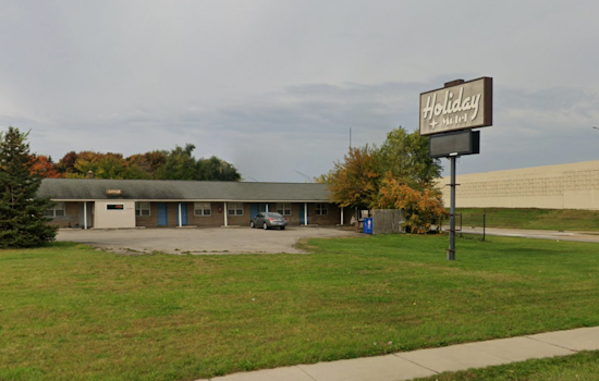 Kalamazoo Man Seriously Injured in Hatchet Attack at Portage Motel, Investigation Underway