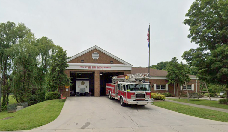 Knoxville Firefighters and Forestry Teams Contain 10-Acre Brush Fire on Sharp's Ridge