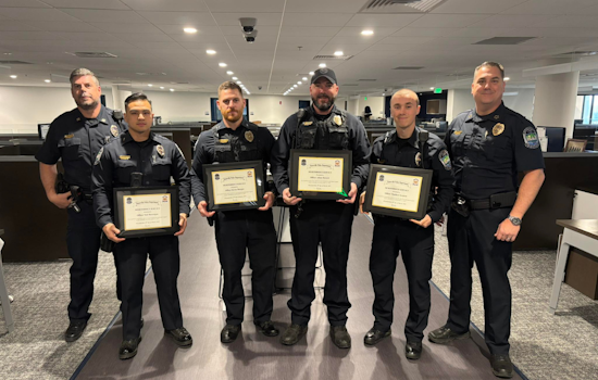 Knoxville Officers Awarded for Heroic Rescue Attempt Despite Tragic Outcome on Hall of Fame Drive