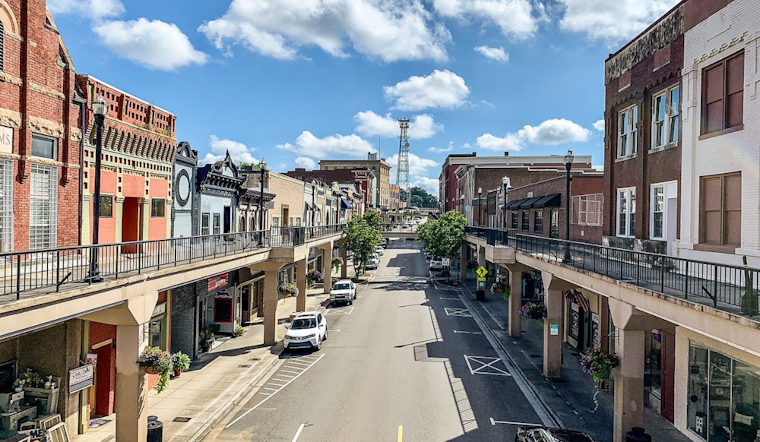 Knoxville on High Alert for Fire Danger Amid Dry, Windy Conditions; Severe Storms Possible Sunday