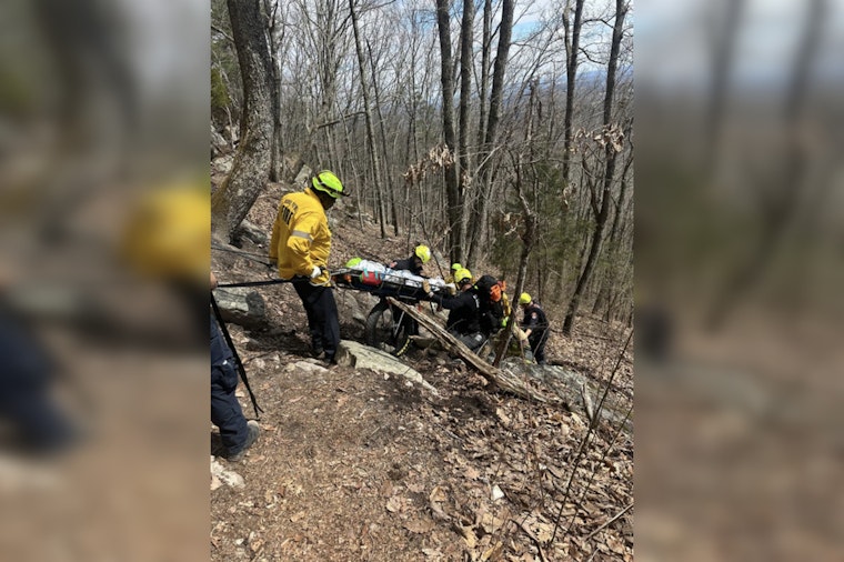 Knoxville's Rural Metro Fire Enhances Wilderness Rescue Skills with Specialized Training on House Mountain