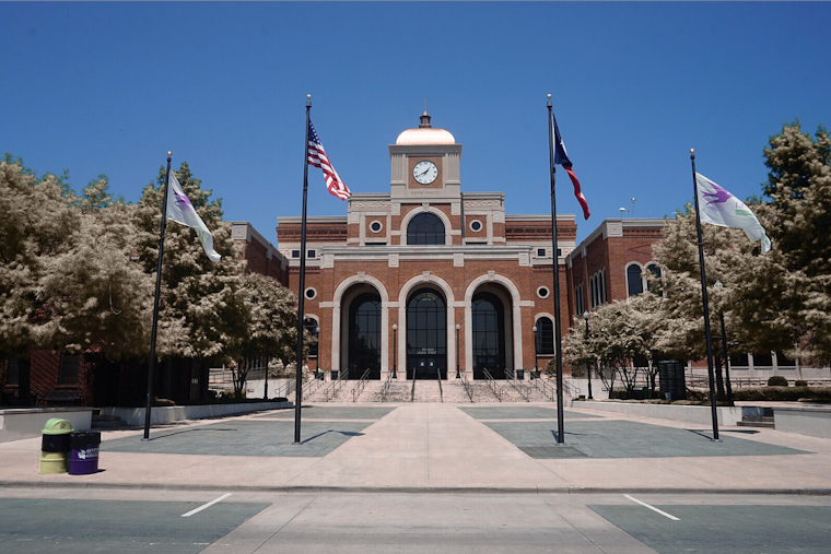 Lewisville Enhances Civic Engagement with Live Streaming of City Meetings and AI-Powered Captioning