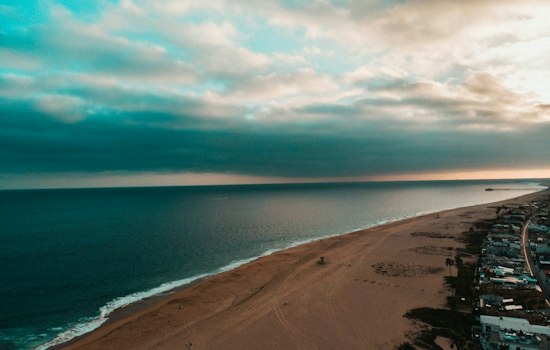 Light Jackets Advised as April Approaches with Drizzle and Sunny Spells in Los Angeles