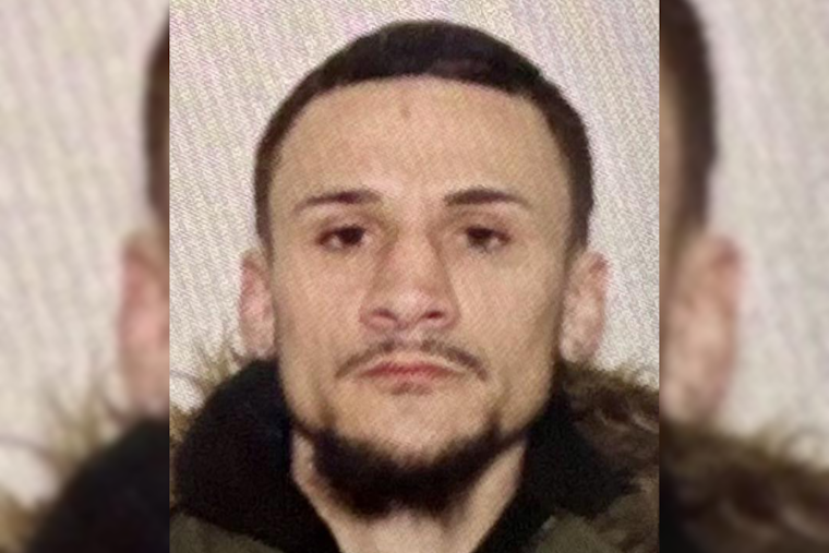 Lorain County Sheriff's Office Advises Residents to Stay Indoors Amid Manhunt for Suspect James Douglas Meadows Near Russia Road