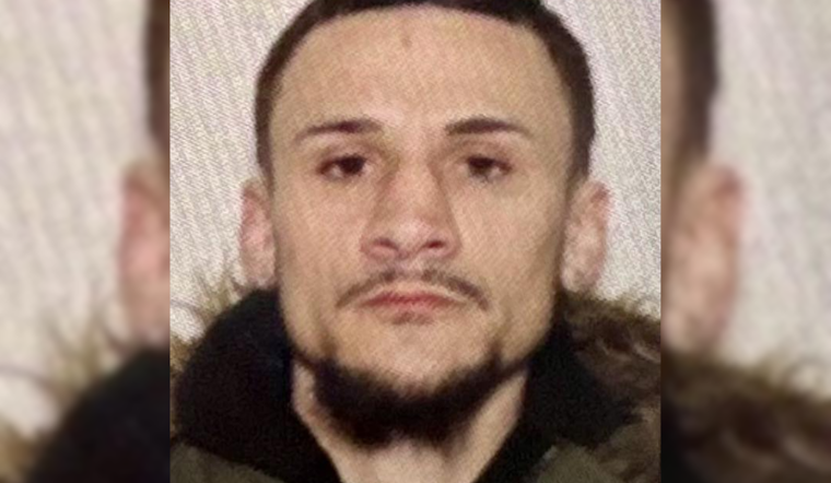 Lorain County Sheriff's Office Advises Residents to Stay Indoors Amid Manhunt for Suspect James Douglas Meadows Near Russia Road